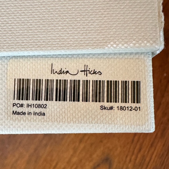 NIB India Hicks napkin set - Picture 2 of 5